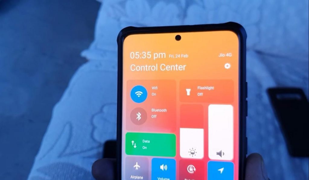 iOS 16 Style Control Center app